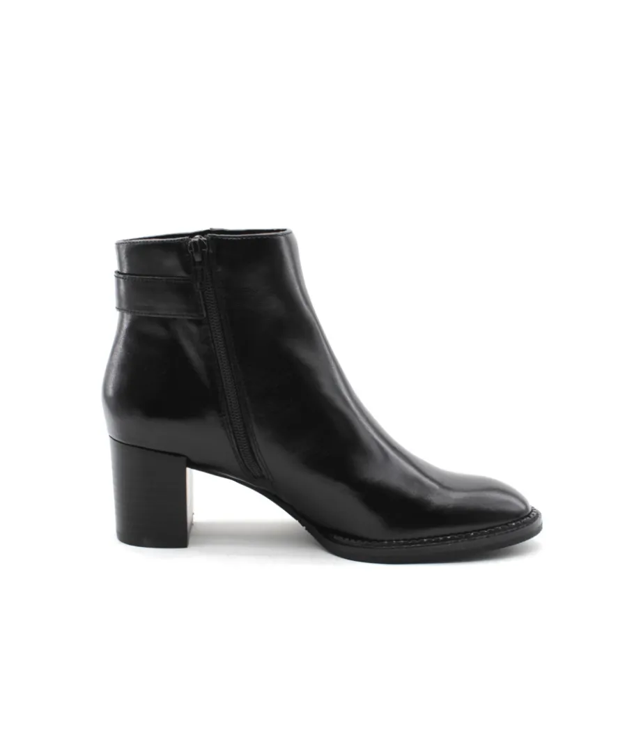 Shop L'Empreinte Chaussures FUGITIVE GILOU noir