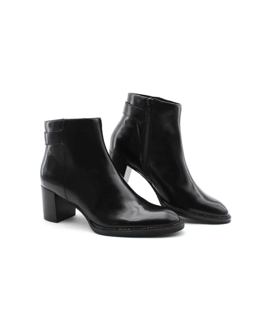 Shop L'Empreinte Chaussures FUGITIVE GILOU noir