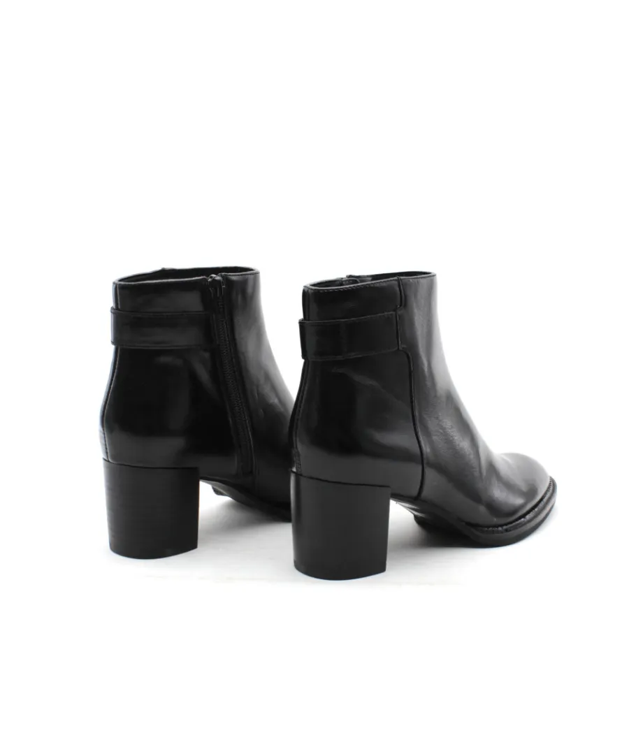Shop L'Empreinte Chaussures FUGITIVE GILOU noir