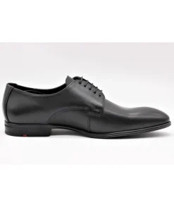 Shop L'Empreinte Chaussures LLOYD MADOC noir