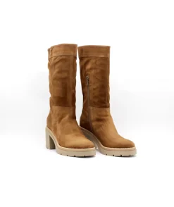 Shop L'Empreinte Chaussures NEROGIARDINI 17138 taupe