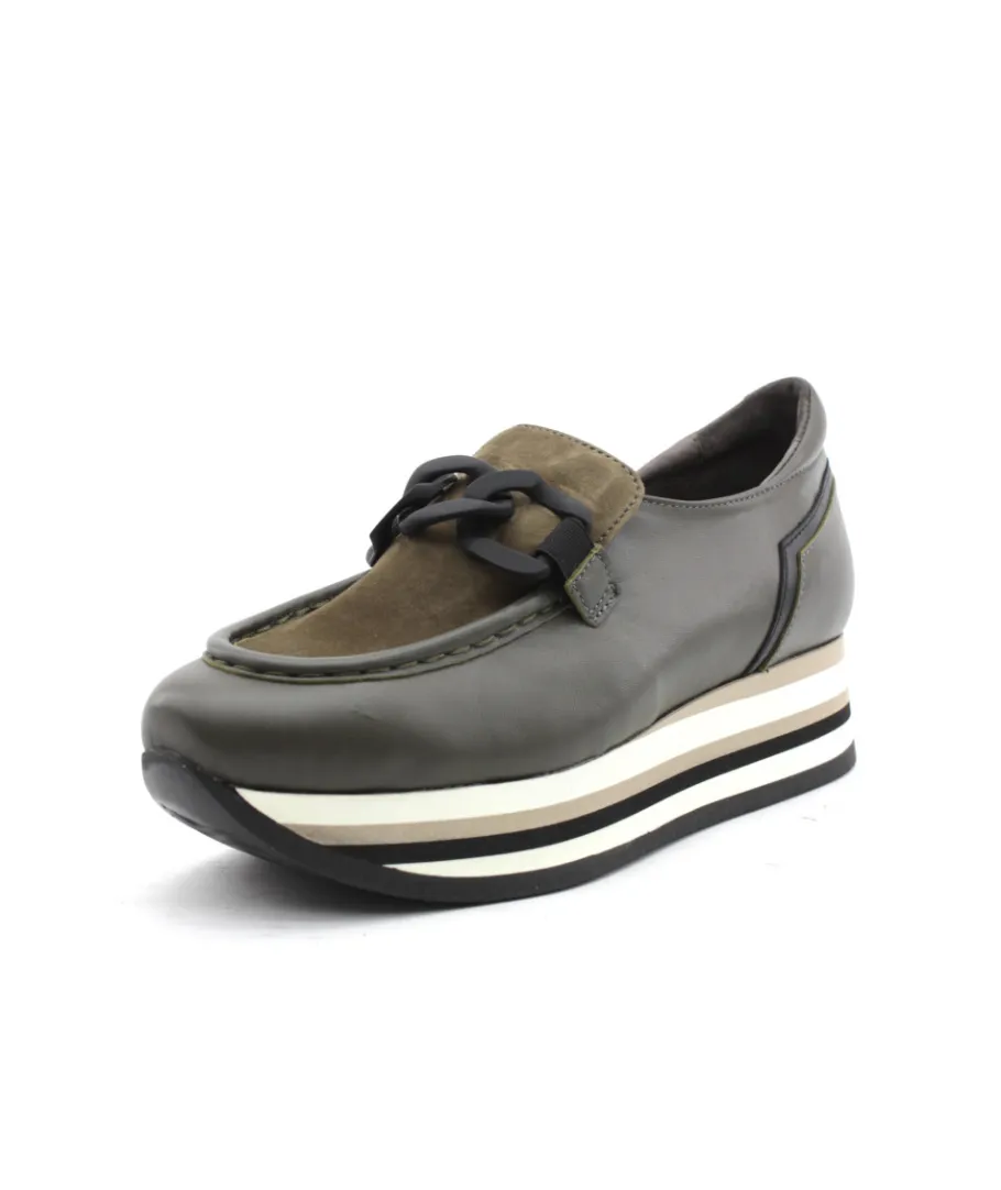 Shop L'Empreinte Chaussures SOFTWAVES 7.78.50/17 kaki