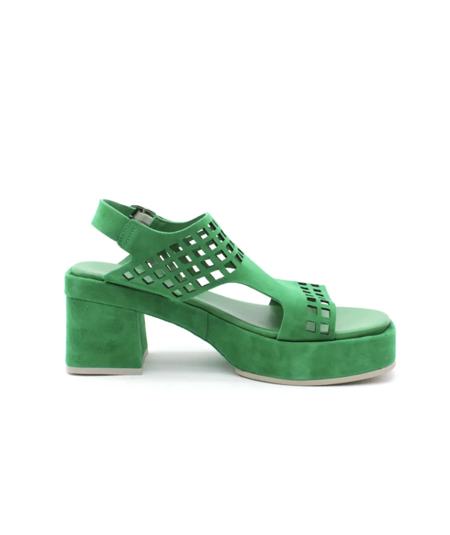Shop L'Empreinte Chaussures SOFTWAVES 8.77.01/00 RAENA vert